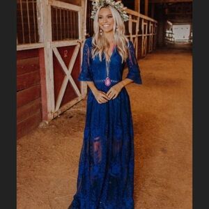 Elegant Blue Lace Maxi Dress